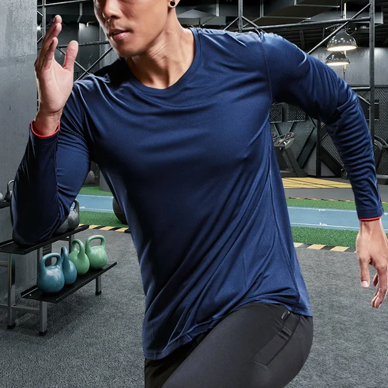 Kaus Olahraga Lari Pria Kaus U - Running Gear For Men ulasan dan harga